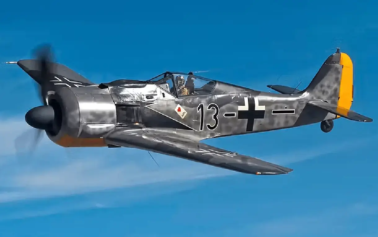 Focke-Wulf-190-Flying1-3748263340.webp