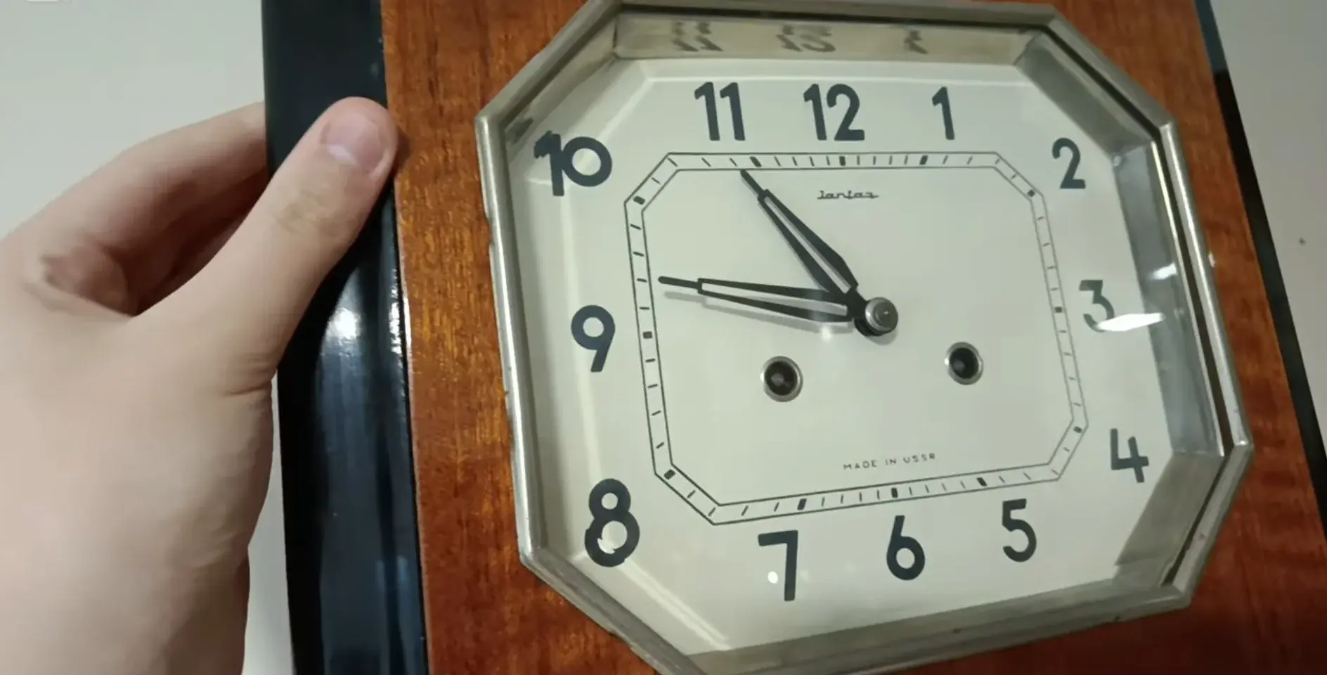 clock.webp