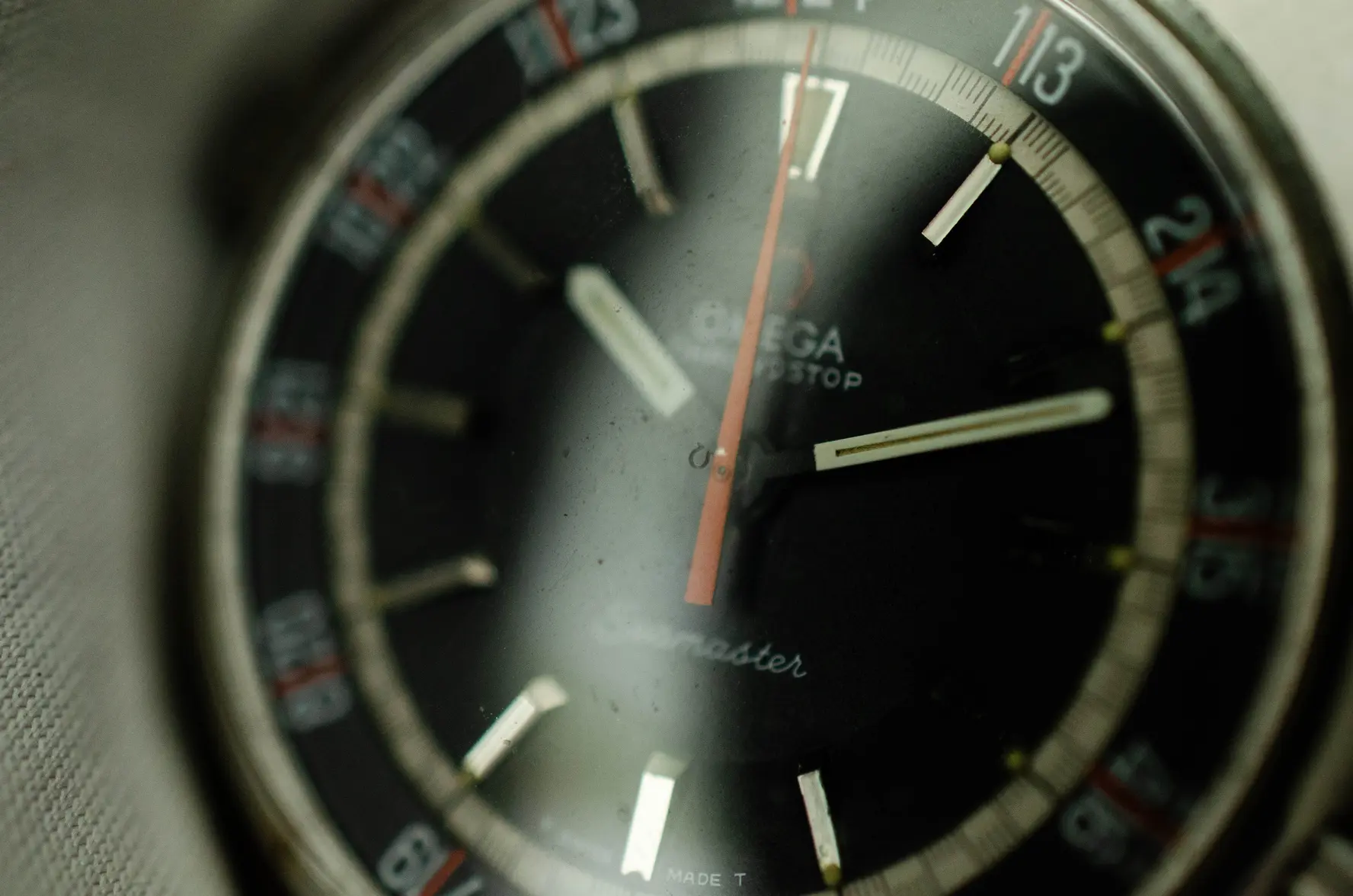 Omega Chronostop 145.008-1.webp