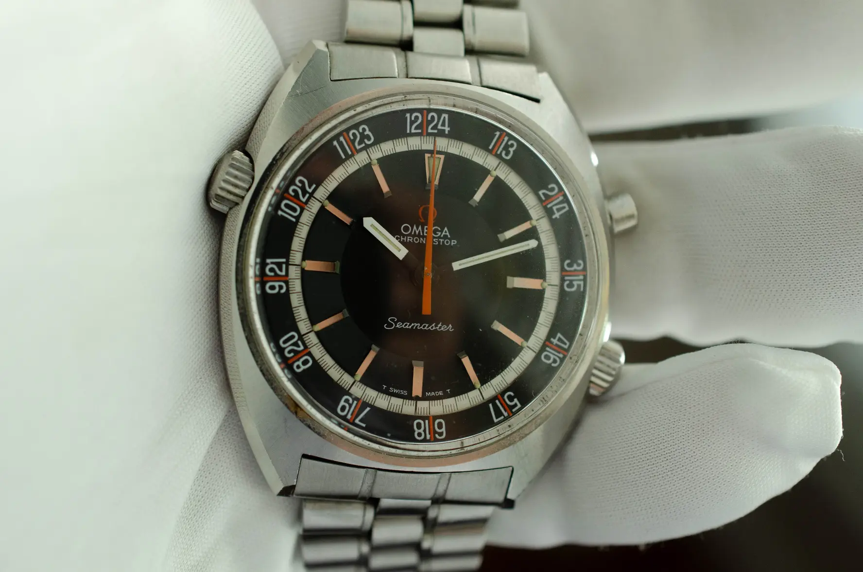 Omega Chronostop 145.008-4.webp