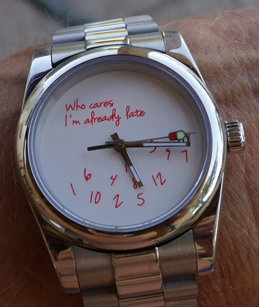 who cares uhr.webp who cares uhr.webp