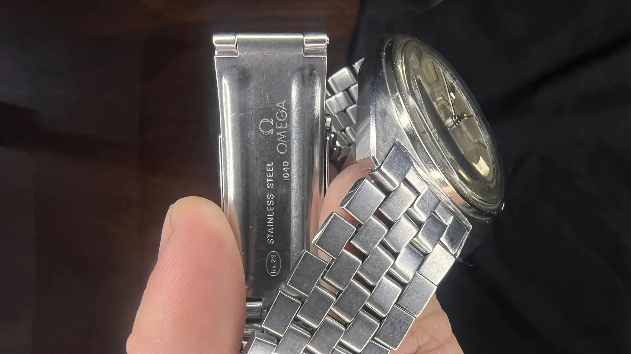 Omega Constellation Horn unten rechts.webp
