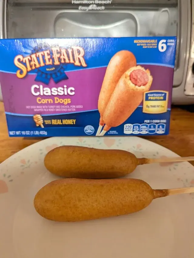 state-fair-corn-dogs-8-10-v0-w2oglz4xtkgd1.webp