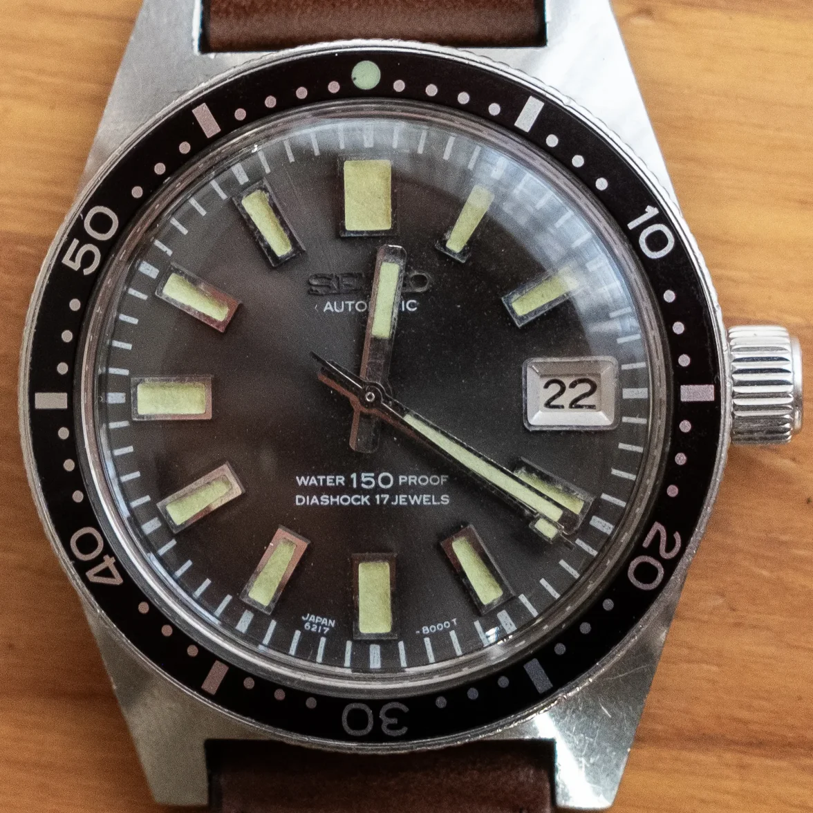 62MAS_bezel.webp