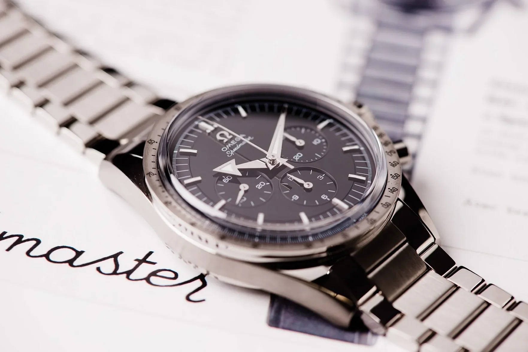 Omega-Speedmaster-Calibre-321CanopusGold-311.50.39.30.01.001-1635.webp