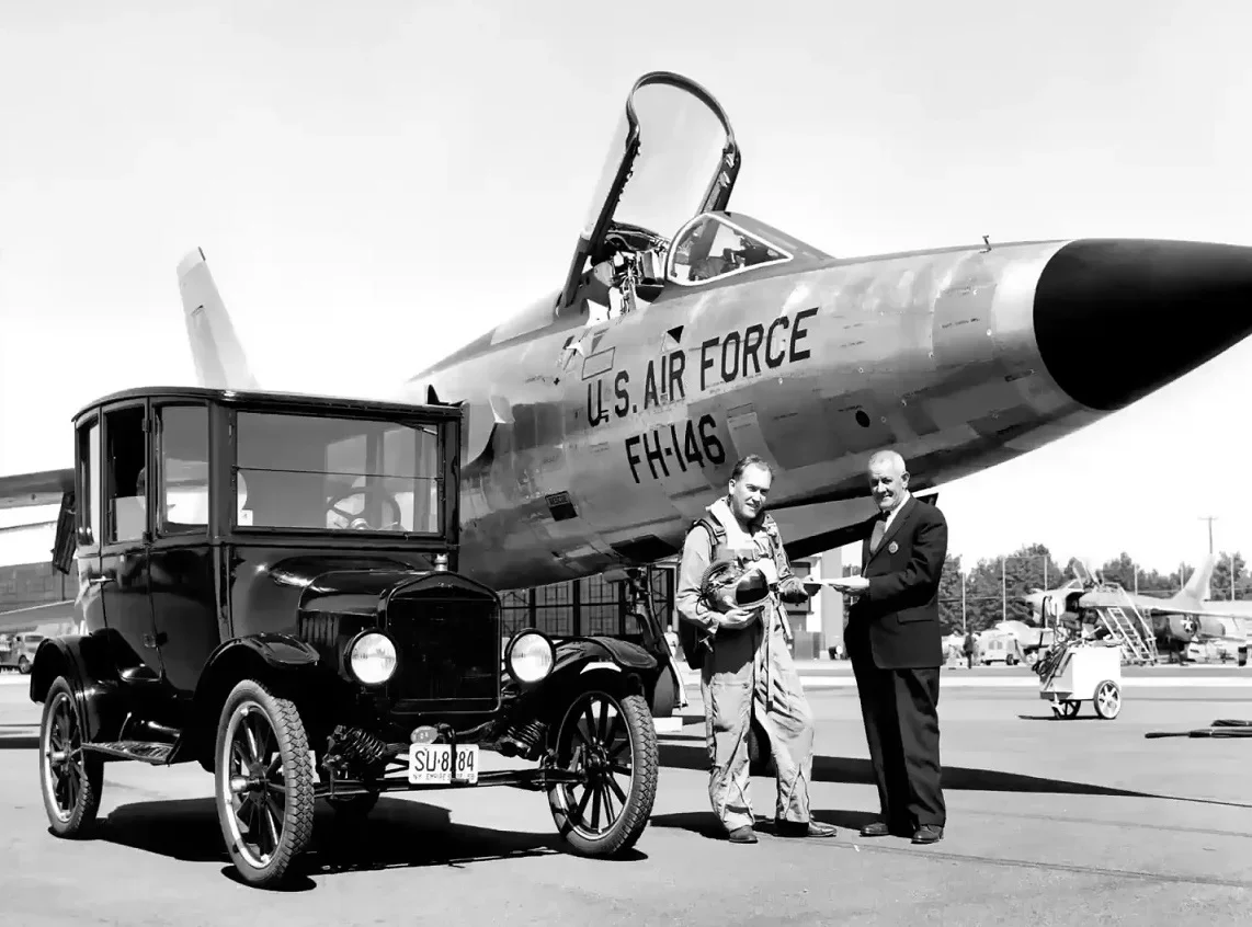 1955_F105_Model-T.webp