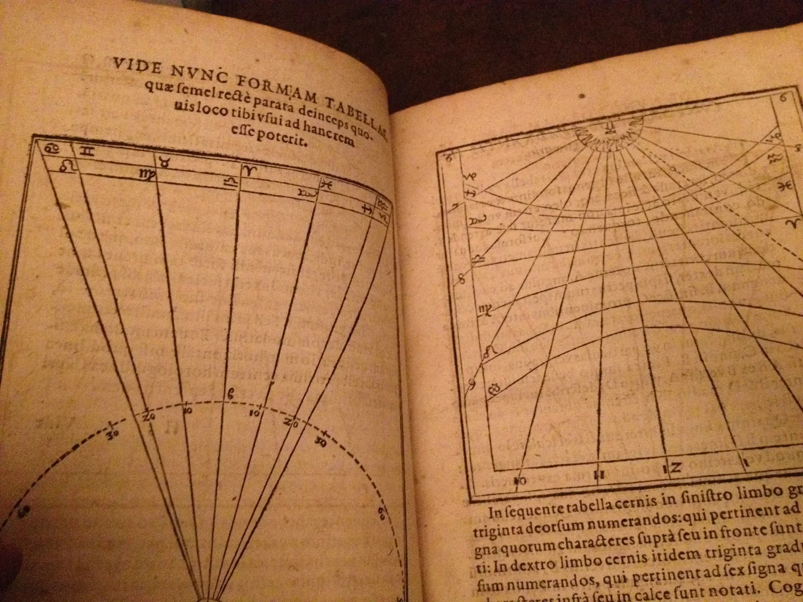 Conformatio Horologico interior pages.webp