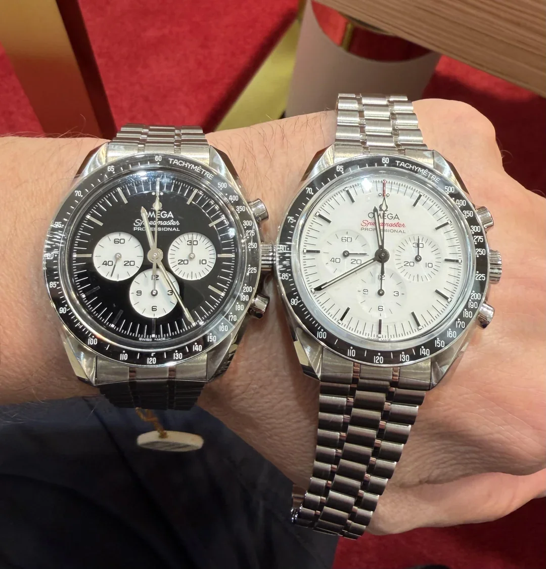 first-omega-help-speedy-321-ed-white-vs-two-watch-v0-amn8nph7hdxh1.webp