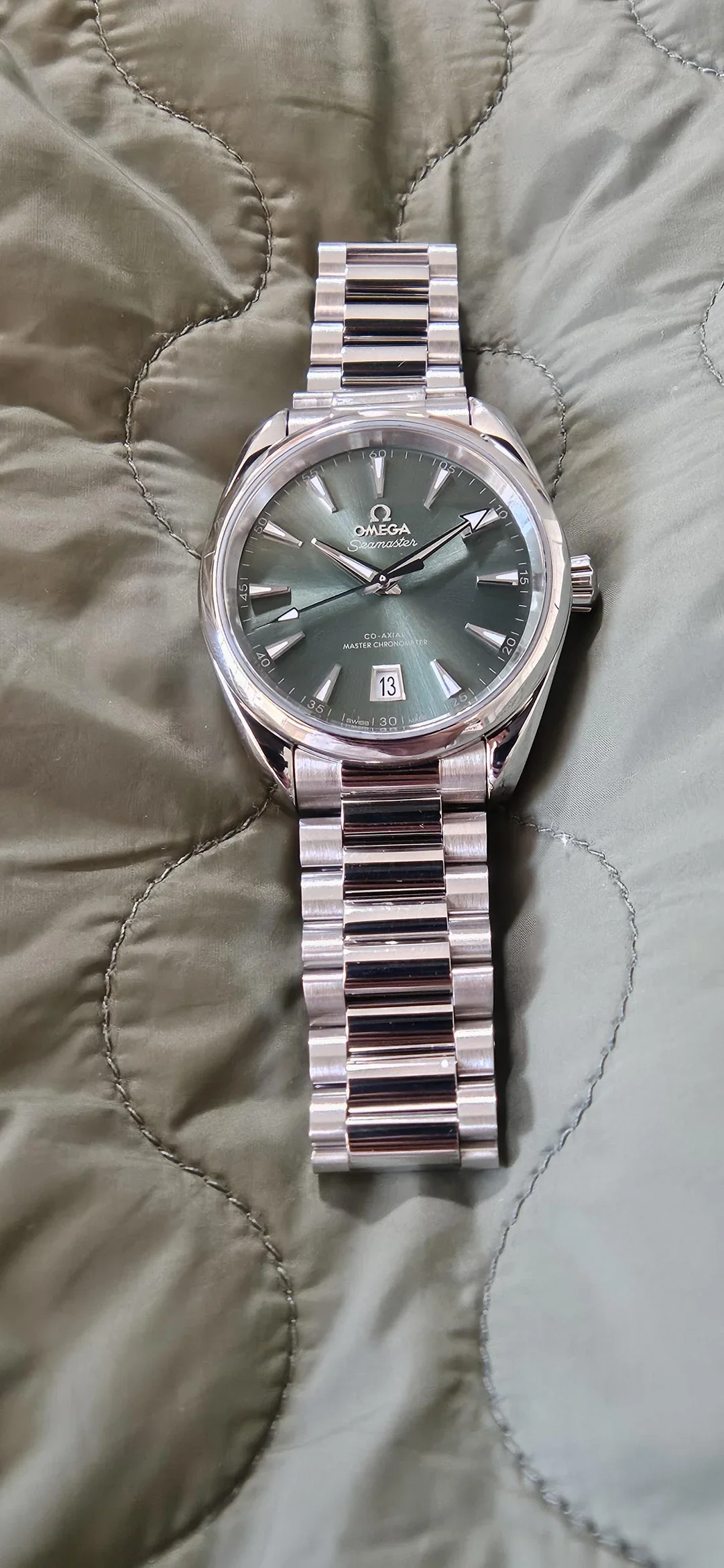 wts-final-reduction-omega-seamaster-aqua-terra-shades-bay-v0-4js35dl8apxh1.webp