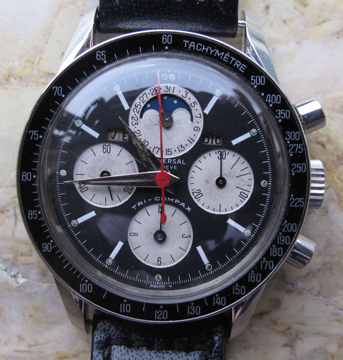 Universal Tri-Compax (Panda) small.jpg