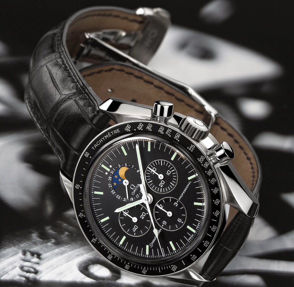 OMEGA Speedmaster Professional Moon Phase.jpg