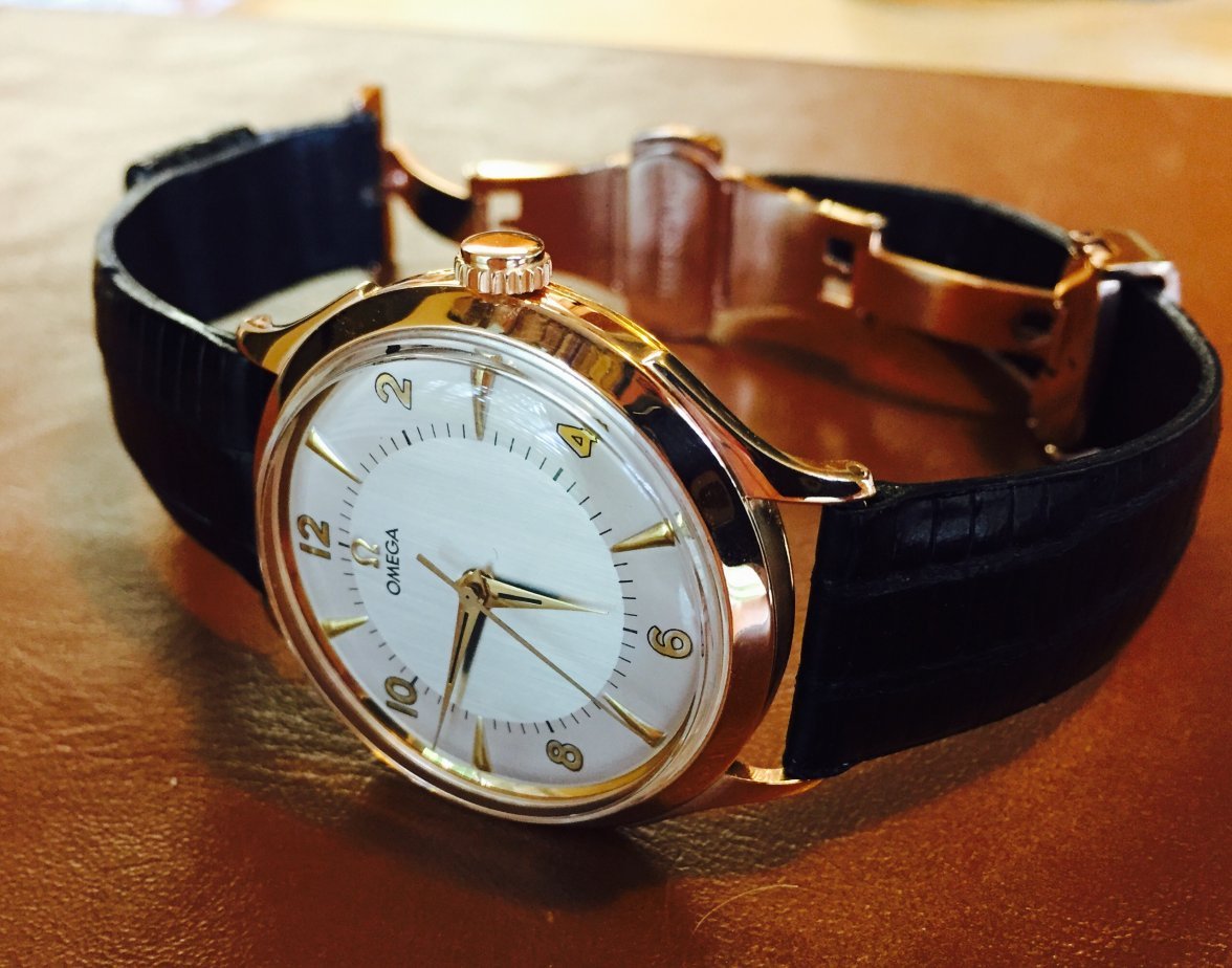 18k Rose Gold Omega2.jpg