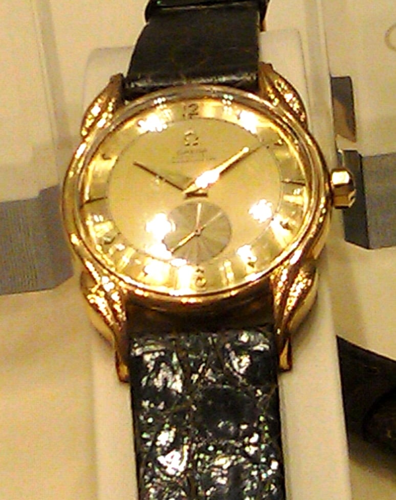 B17 case 6 Centenary watch no 1 with special lugs.jpg