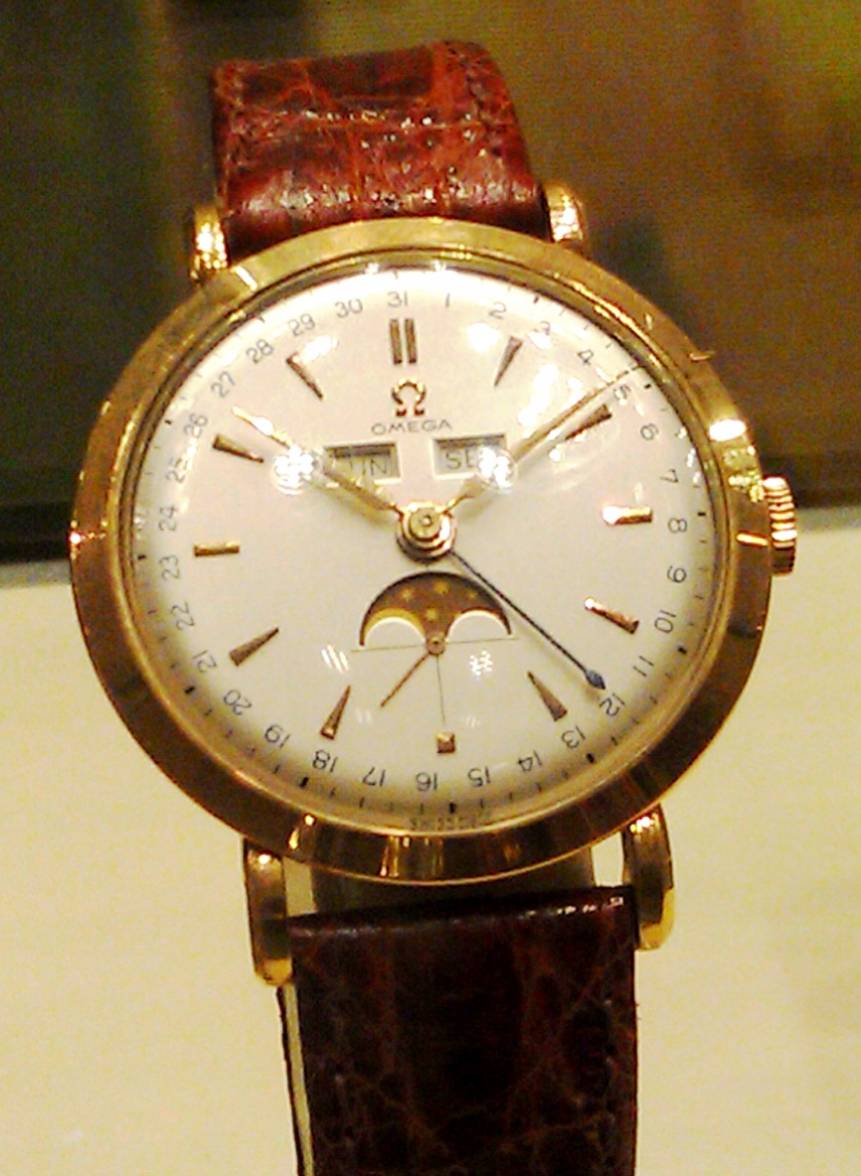 B24 case 7 TDMP watch no 2 RG round case.jpg