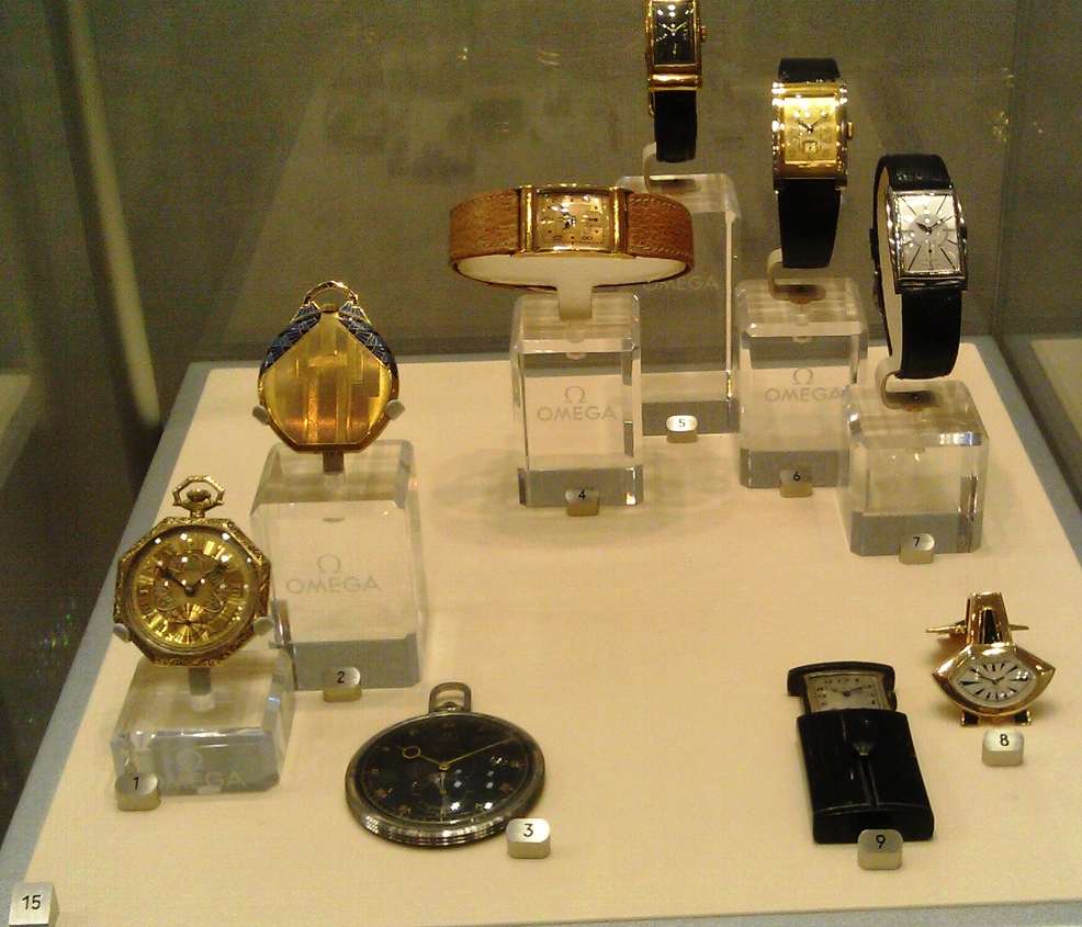 B47 case 15 Early days jewellery watches part 2.jpg