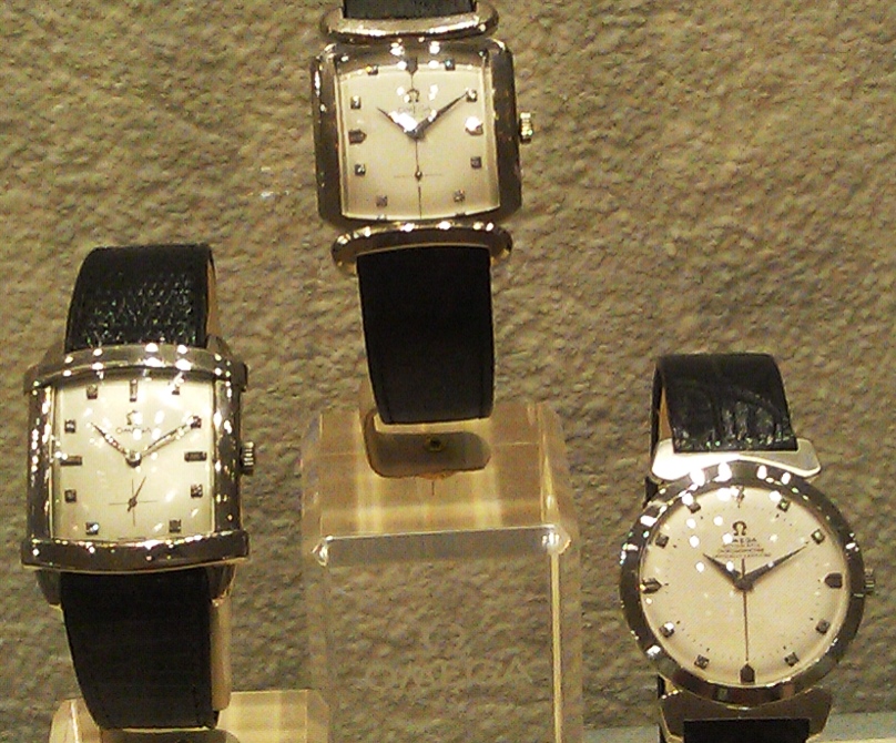 B53 case 17 White Gold and Platinum jewellery watches no 4 5 6.jpg