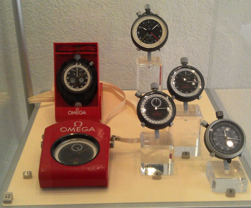 C6 case 42 Olympic chronograph 2.jpg