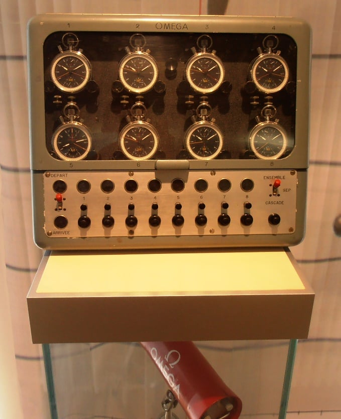 C34 Multiple chrono stopwatch robot with photo finishPhoto finish.jpg