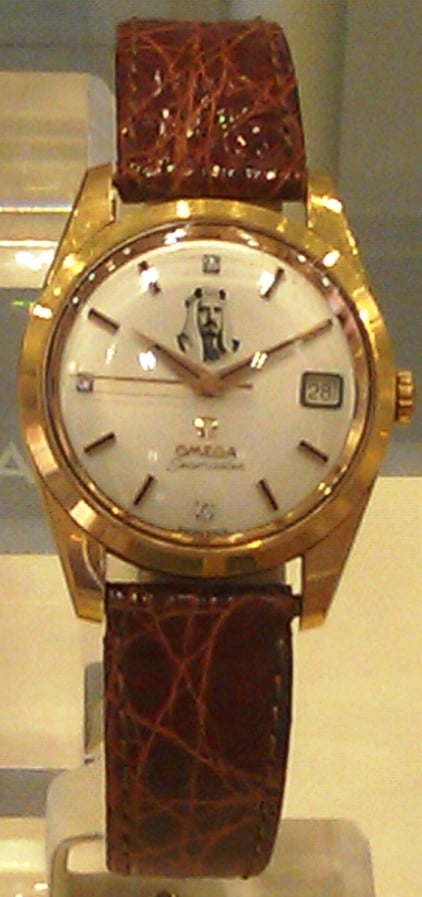 E23 Case 90 Saudi ibn Saud dial gold Seamaster watch.jpg
