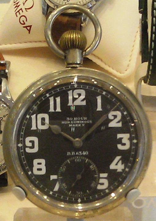 E42 Case 94 Official military pocket watch 1.jpg