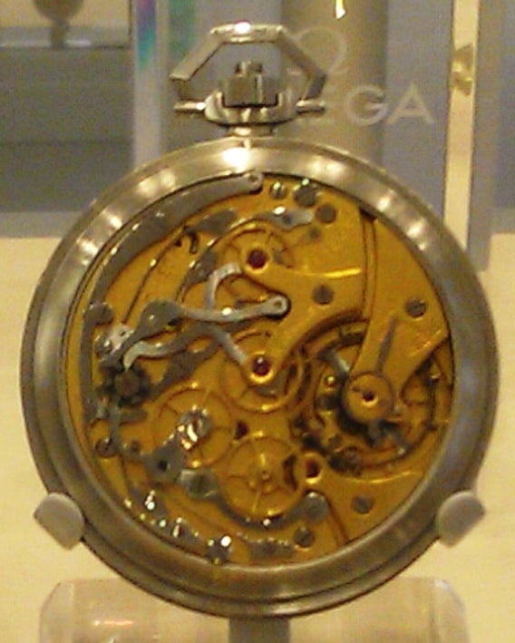 E52 Case 97 Official Record Chronometer competition no 3 watch.jpg