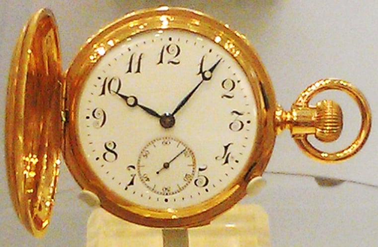 E56  Case 98  Musical Omega Gold Minute repeater pocket watches.jpg