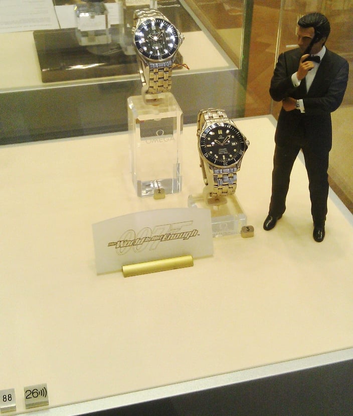 E13 Case 88 James Bond World Not Enough SMP.jpg