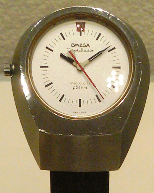 F40 Case 64 Connie SS tear drop case megaquartz watch.jpg