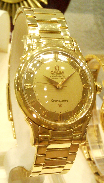 F5 Case 66 Early Luxe Connie YG Deluxe with bracelets.jpg