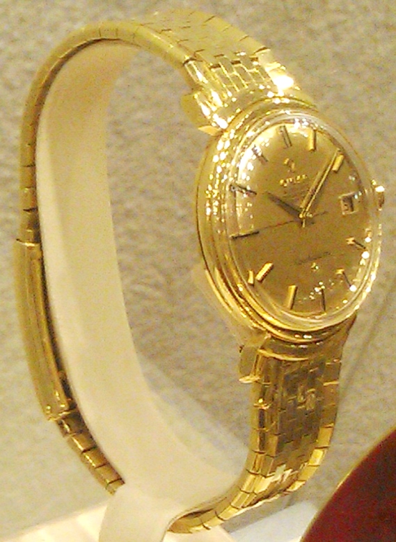 F9 Case 66 Early Luxe Connie YG Grand Luxe dome dial with brick bracelet.jpg