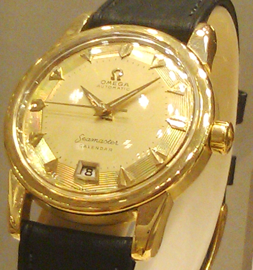 G7 Case 68 Seamaster Gold Pie Pan Dial date at 6.jpg