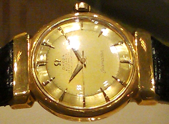 G13 Case 69 Seamaster Gold hooded lugs shark tooth marker.jpg