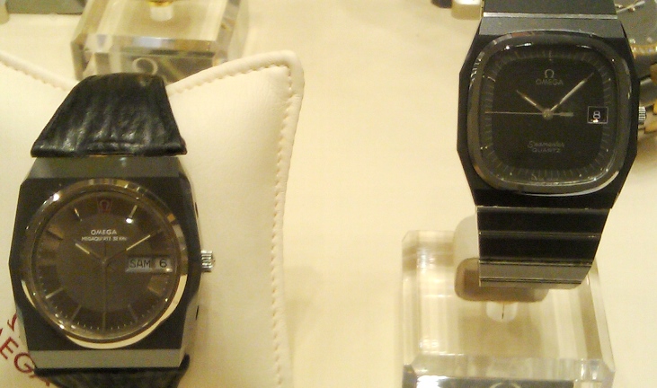 G20 Case 70 Year 70s Seamaster squarish black case Megaquartz and Quartz.jpg