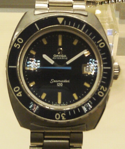 G36 Case 72 Seamaster 120 C case blue second hand.jpg