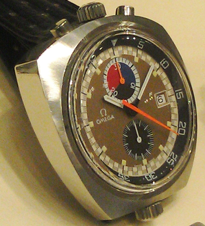 G46 Case 74 1970s Diver Seamaster bull head 2.jpg