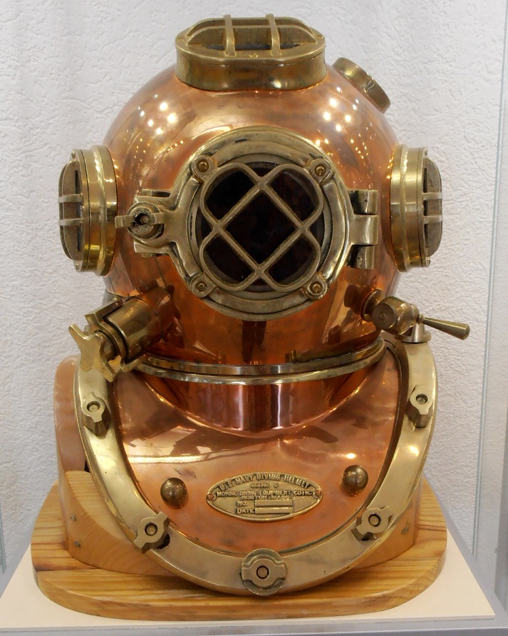 G81 Early Deep Dive Helmet.jpg