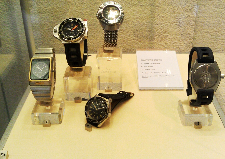 G84 Case 83 Costeau watches.jpg