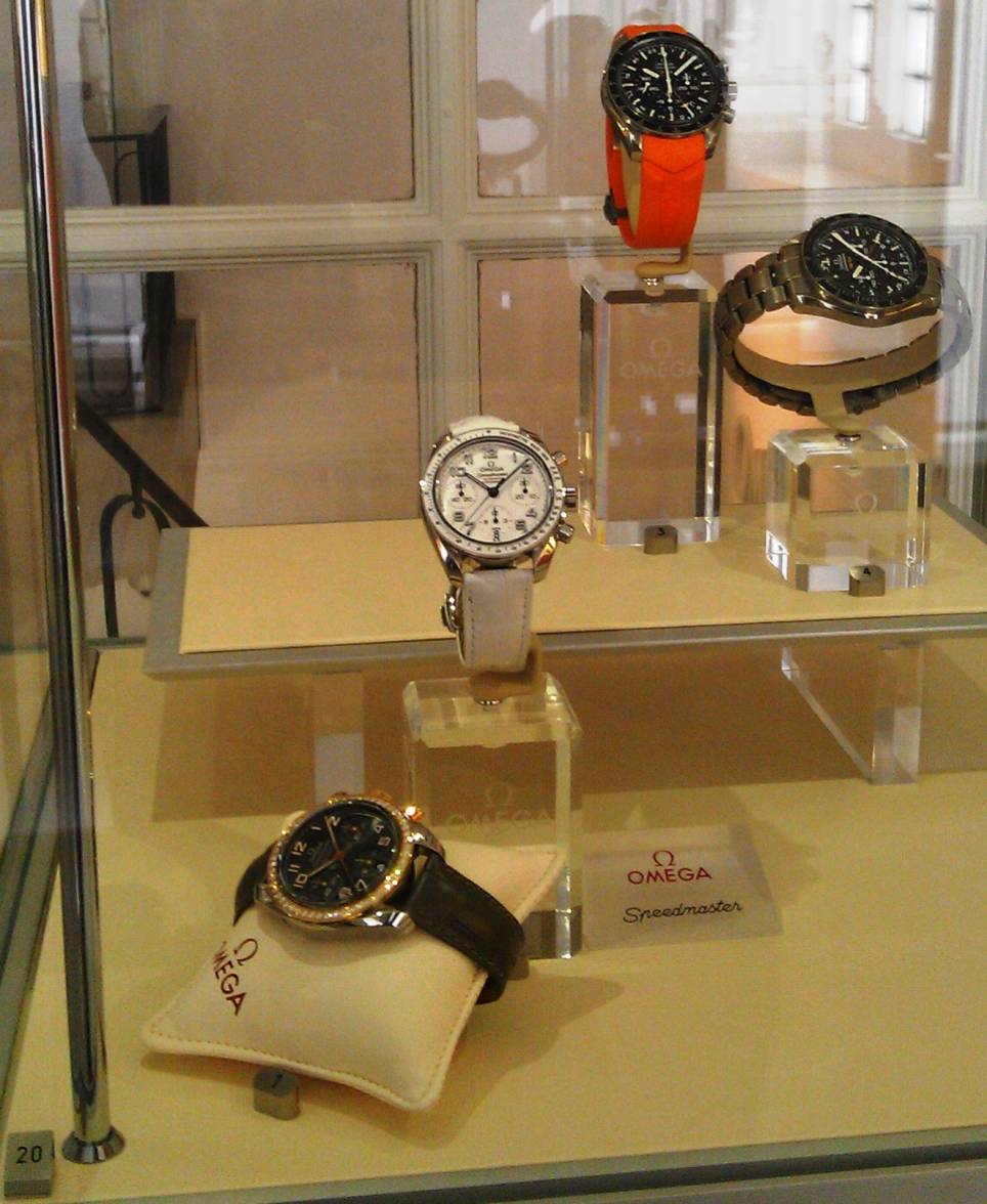 H31 Case 20 Modern Speedmaster Ladies.jpg