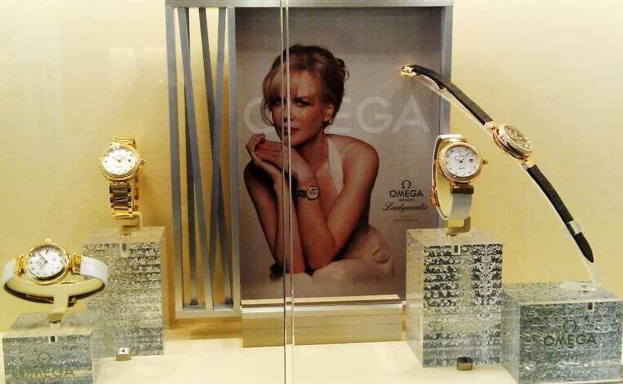 H45 Case 33 Modern Ladymatic nicole kidman choice line.jpg