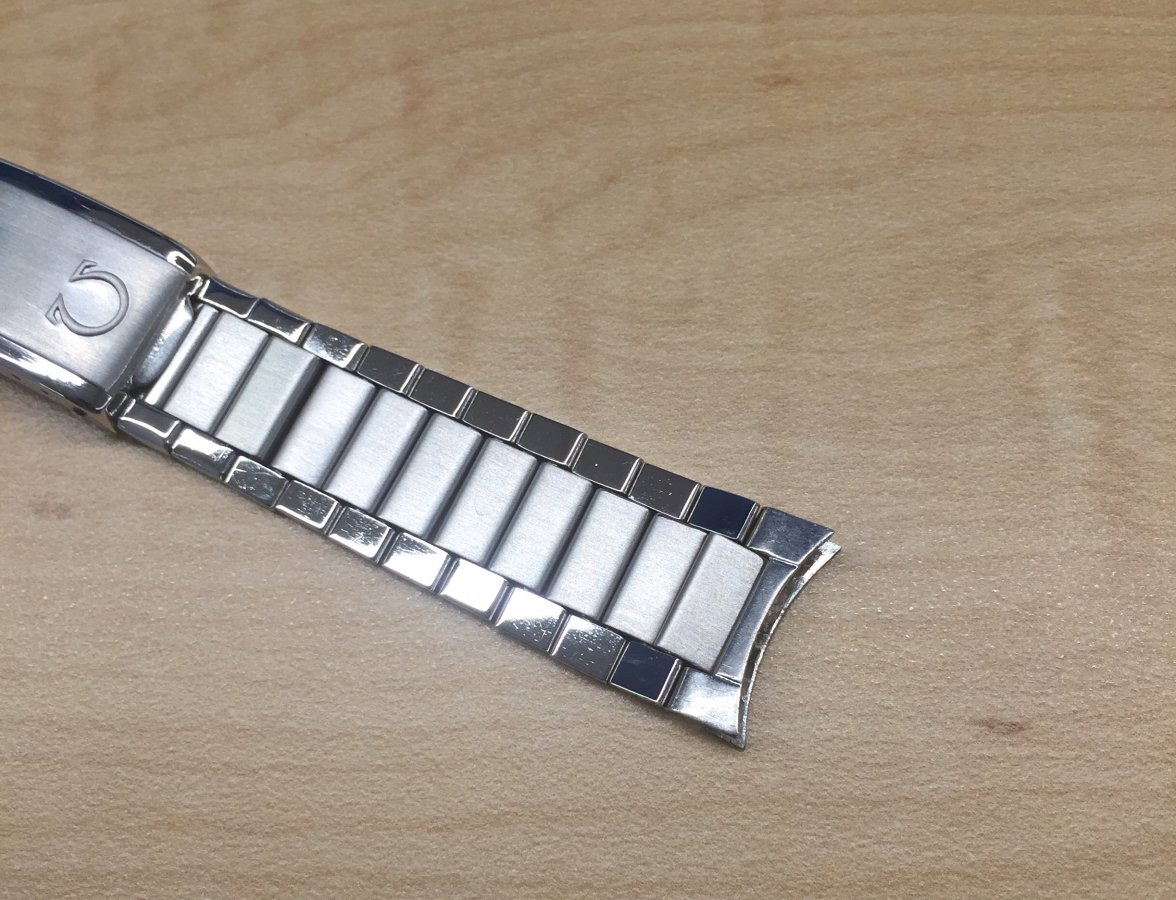 SOLD - 1035 Omega bracelet & 2 Pairs End Pieces | Omega Forums