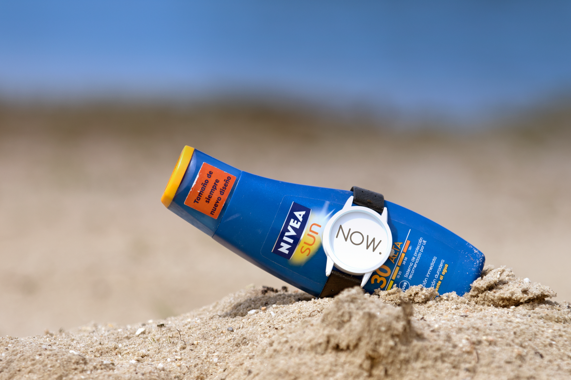 NOW_watch_on_the_beach.png