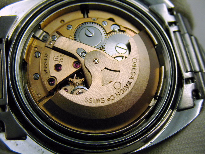 omega seamaster cal 752 day-date 70s d.jpg