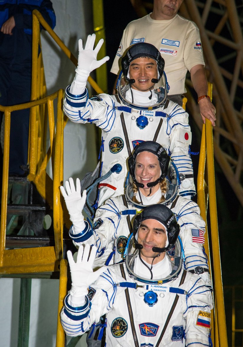Exp48-49_Crew.jpg