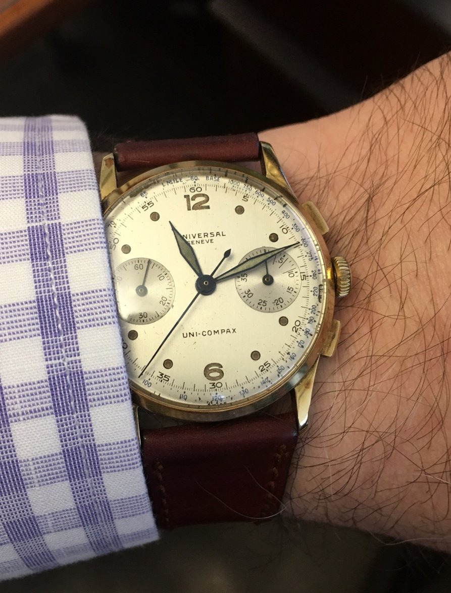 Universal Geneve Uni-Compax lume dots.JPG