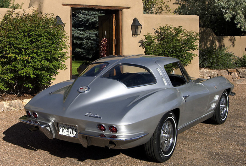 1963-Chevrolet-Corvette-Coupe-Split-Window-Sebring-Silver-For-Sale-e1424308248772-940x636.jpg