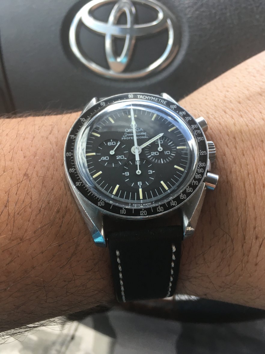 omega speedmaster metal strap