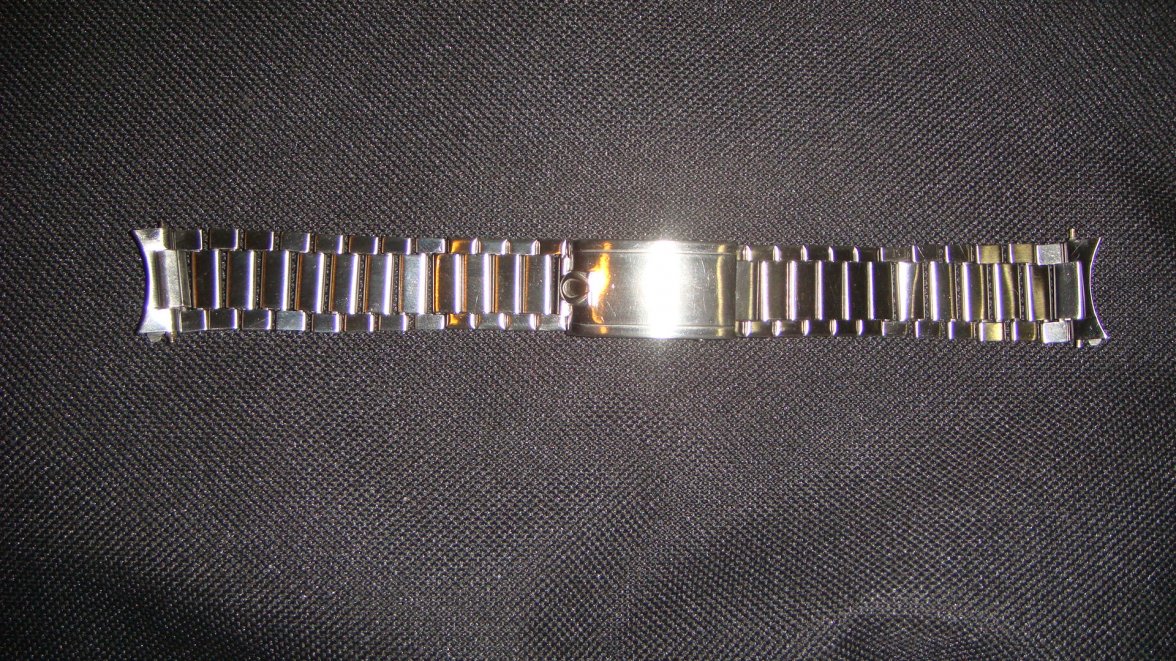 1155-146 flat link omega bracelet 007.JPG