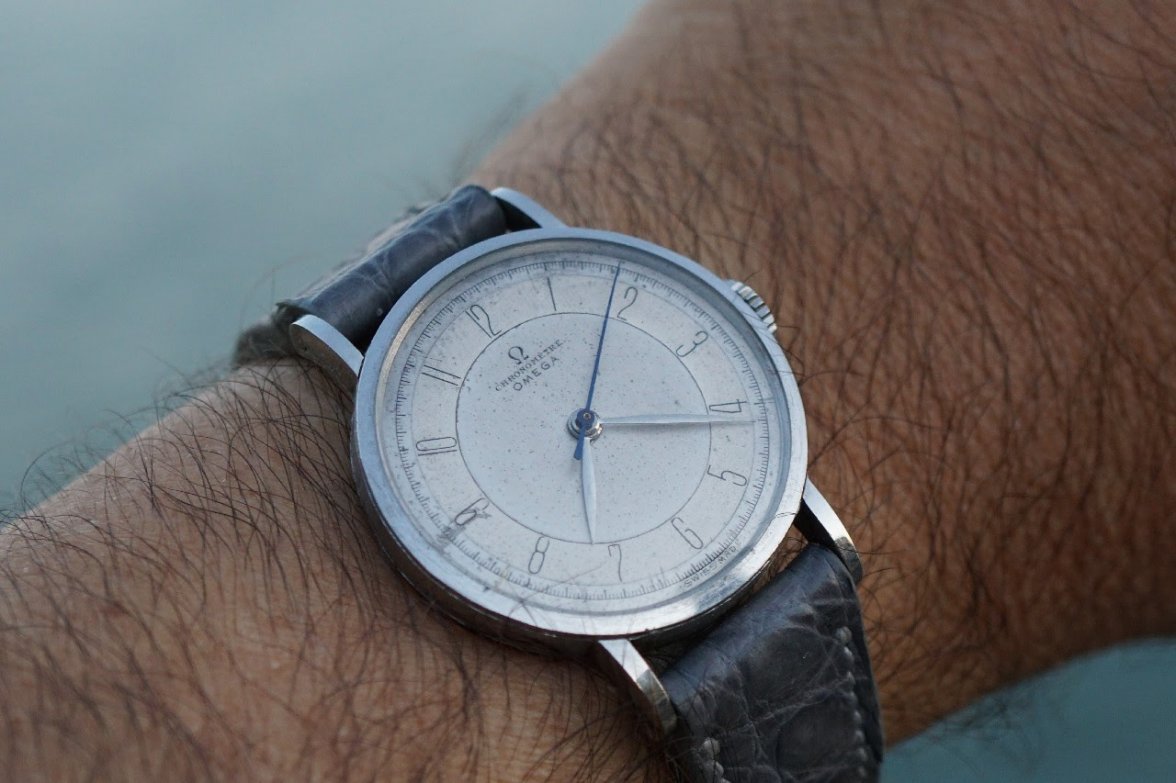 omega_4868033.jpg
