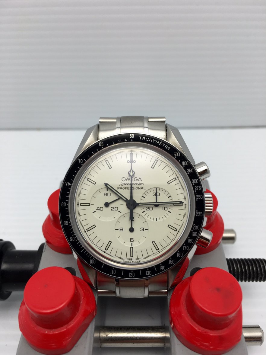 Speedmaster - Italy dial - True Color.jpg