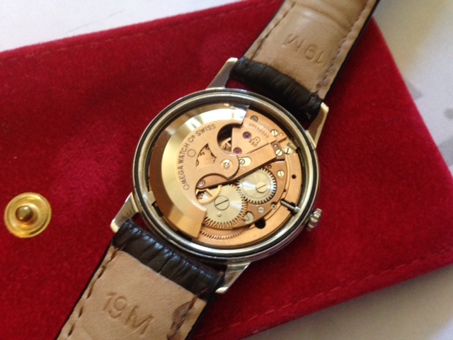 Omega Broad Arrow Movement.jpg